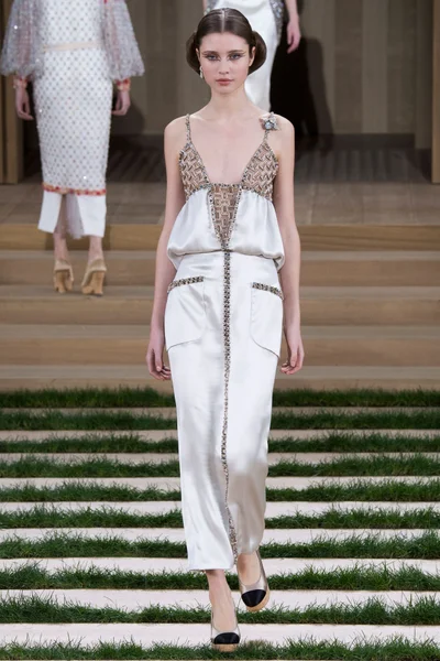 Look 53